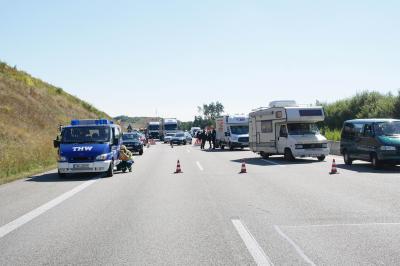 Friolzheim: Auffahrunfall fordert drei beschaedigte Fahrzeuge und drei Verletzte Personen, eine hochschwangere